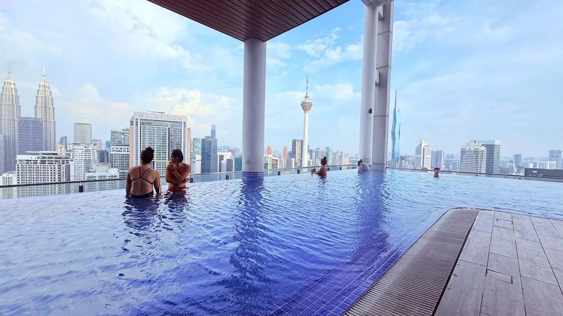 קואלה לומפור Colony Service Suites Klcc At Sky World דירה קואלה לומפור